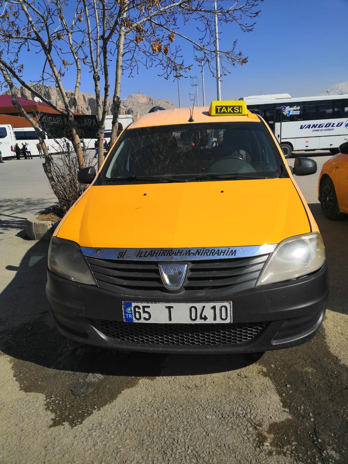 otogar taksi van tusba taksi duraklari 7 24 sehir ici gece gunduz kaliteli konforlu guvenli klimali acil nobetci taksi hizmeti vermekteyiz taksi duraklari van merkez istasyon van bulurum com