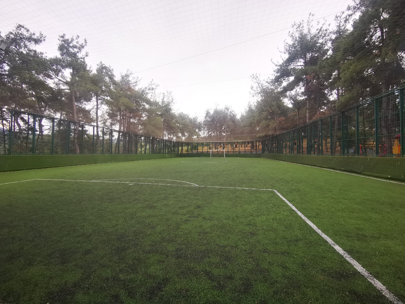 camlik park hali saha mudanya hali sahalar mac spor tesisi 7 24 gece gunduz yumusak zemin ve aydinlatma sistemiyle hizmet vermekteyiz hali sahalar mudanya goynuklu koyu bursa bulurum com